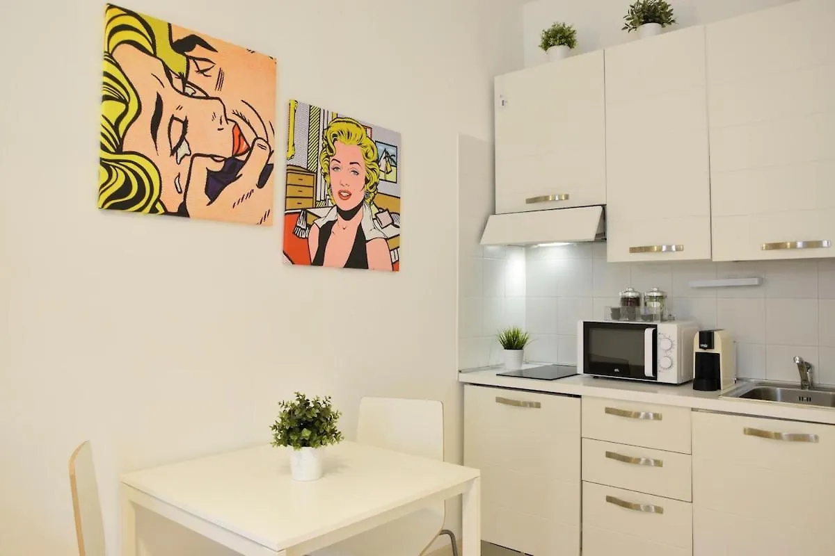 M2 Milano Vibes Centro E Navigli Apartment Italy